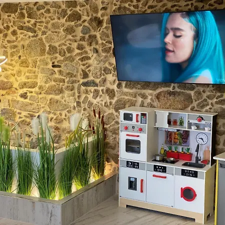 As Penedas, Casa Dos Arcos Nyaraló Sober