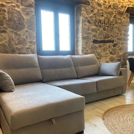 As Penedas, Casa Dos Arcos *