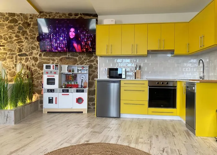 As Penedas, Casa Dos Arcos בית נופש