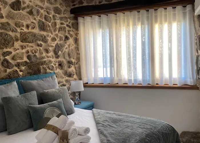 As Penedas, Casa Dos Arcos Sober